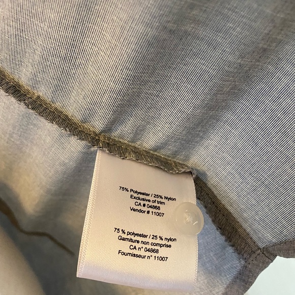 MEC light blue chambray button down shirt with pocket, medium - Picture 6 of 8